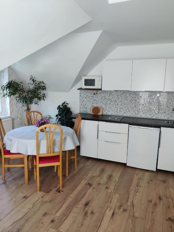 FaDóra Apartman Tihany Zewnętrze zdjęcie