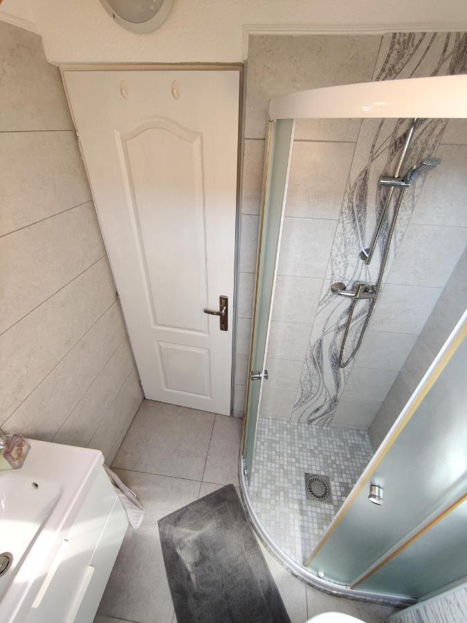 FaDóra Apartman Tihany Zewnętrze zdjęcie